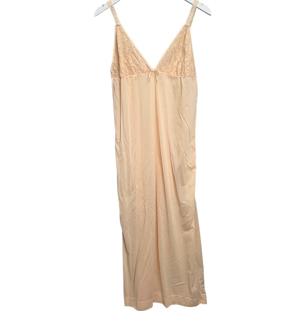 Vintage California Lingerie Maxi Nightgown Peach Pink Lace Detail Nylon Size M